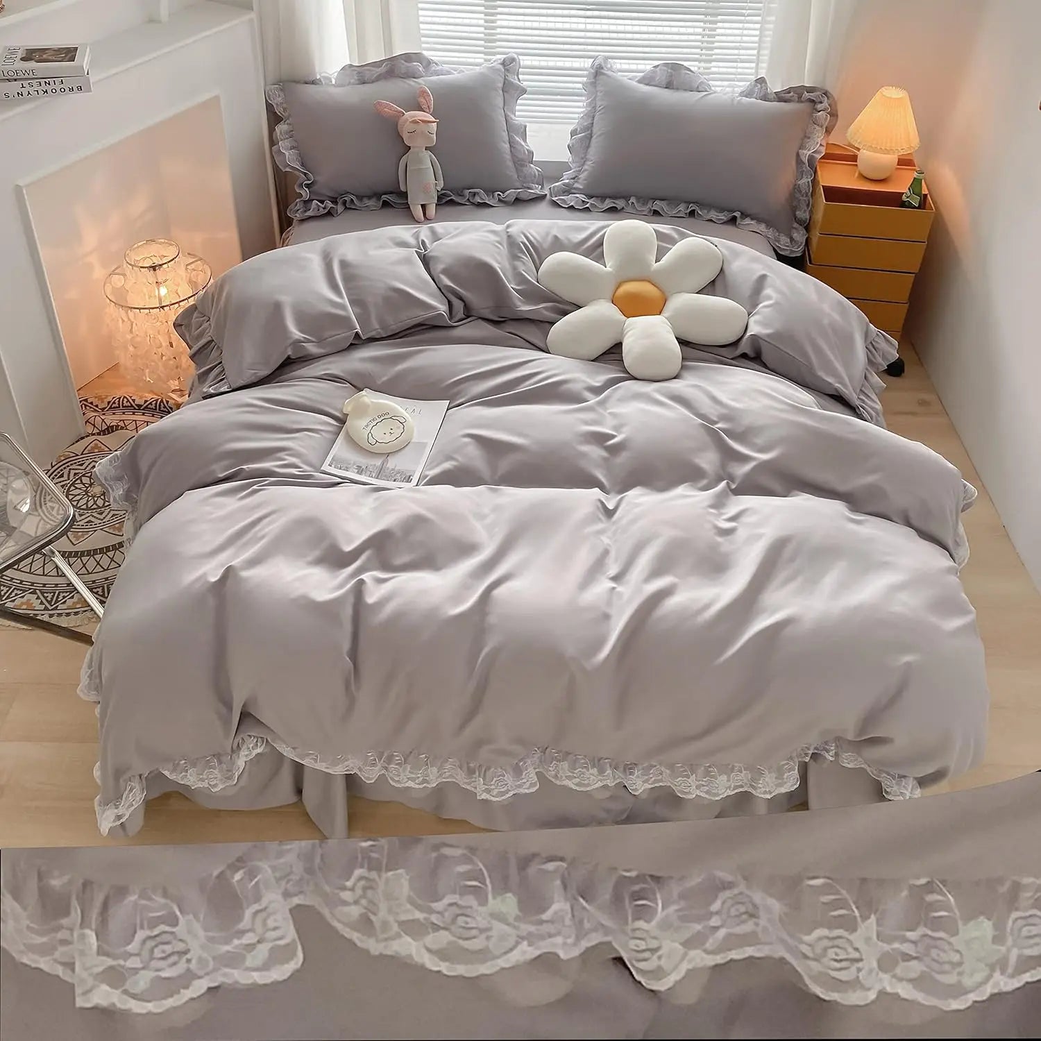 Bedding - 3-piece large duvet cover, zipper closed - super soft and lightweight