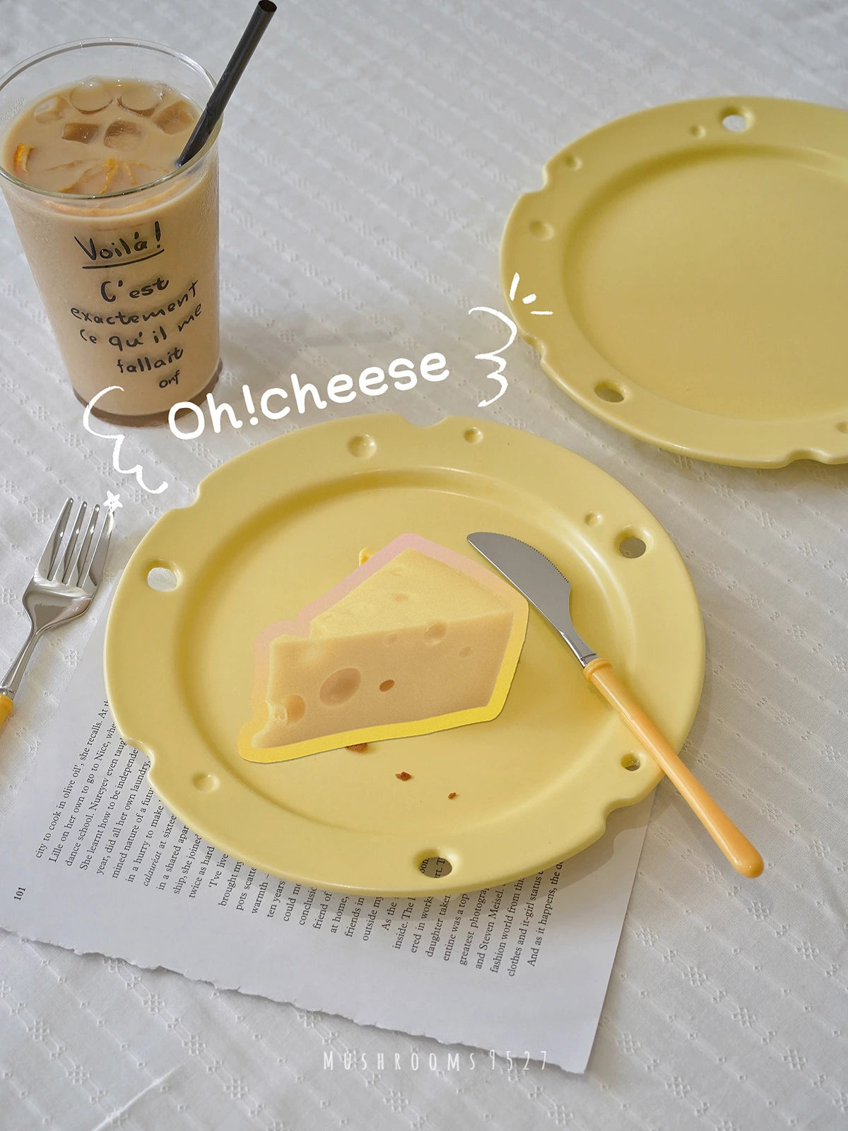 Matte Korean Style Cute Irregular Ceramic Cheese Dessert Plate Triangle Creative Home Flat Plate Cartoon