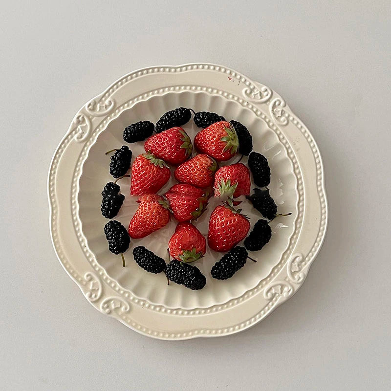 French Round Dinner Plate Vintage Relief Salad Fruit Plate Western Breakfast Pastry Plate Household Light Luxury Tableware