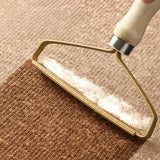 [Effective Pet Hair Remover Tool] Dog Hair Remover Tool, Pet Fur and Lint Removal Brush with Metal Blade, Manual Coat Sweater Grooming Trimmer for Effective Cleaning of Carpets, Clothing, Upholstery
