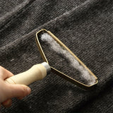 [Effective Pet Hair Remover Tool] Dog Hair Remover Tool, Pet Fur and Lint Removal Brush with Metal Blade, Manual Coat Sweater Grooming Trimmer for Effective Cleaning of Carpets, Clothing, Upholstery