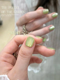 1Pc Green Cat Eye Gel Nail Polish-Long Lasting Shine, High Saturated Gloss Firm and Long-lasting Nail Art Gel for Salon Nail DIY