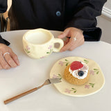 1Set Ceramic Asymmetrical Hand-Kneaded Coffee Cup and Saucer, High-Looking Purple Tulip Coffee Cup and Saucer, Suitable for Home Decoration, Home Drinking Water, Party Party, Camping Style Picnic, Gift Giving