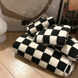 Flannel Blanket for Bedroom Soft Air Conditioning Blankets Checkerboard Elements Sofa Blanket Portable Nap Shawl Towel