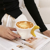 1Pc Original Banana Apple Cup Mug, Hand-Painted Ceramic Coffee Cup Couple Cup, Suitable for Home Drinking Water, Breakfast Milk Cup, Afternoon Tea Coffee, Restaurant Cafe Latte Flower Cup
