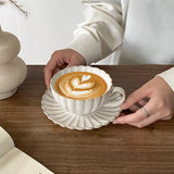 1Set 250ml Shell Coffee Cup and Saucer Set, Retro Japanese Ceramic Coffee Cup and Saucer, Suitable for Home Decoration, Home Daily Use, Breakfast Bread, Milk Cup and Saucer, Afternoon Tea Coffee Latte Latte Art Cup, Gift Givi