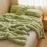 Luxury Solid Color Faux Rabbit Fur Blanket Winter Thickened Warm Faux Fur Blanket Soft Fluffy Throws Blankets for Sofa Bed Naps