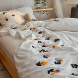 3D Flower Embroidery Summer Quilt Soft Skin Friendly Air Conditioning Comforter Super Soft Machine Washable White Summer Blanket