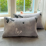 2Pcs Bohemian Snowflake Velvet Pillowcases Non-Shedding Warm Winter Pillow Covers Floral Printed Soft Plush Pillow Cases for Bed
