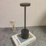 LED Table Lamp Hotel Wireless Rechargeable Desk Lamp Touch Switch Table Lamp Metal Retrolight for Bedroom Living Room Restaurant
