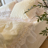 4Pcs Vintage Carved Velvet Lace Ruffles Princess Wedding Bedding Set Queen King Duvet Cover Set Fitted/Flat Sheet Pillowcases