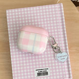 Pink and White Plaid + Heart Pendant Suitable for Apple for Airpodspro2 Case/For Airpodspro Case/For Airpods4 Case/For Airpods3 Case/For Airpods2 Case/Fashionable Women's Earphone Case/Simple Earphone Case
