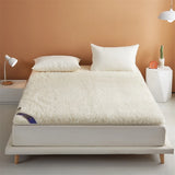 Fluffy soft solid color Lamb Fleece Mattress Upholstered Bed Tatami Mattress Topper Winter Student Dormitory Sleeping Pad