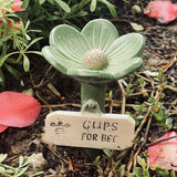 Resin Floral Bees Watering Station Feeding & Watering Supplies Garden Floral Bee Feeder with Butterfly Bath Tub Outdoor Decor