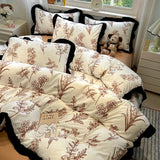 Korean Black White Hepburn Style Bedding Sets Ultra Soft Breathable Duvet Cover Set with Black Lace Fitted Sheet Set for Adults