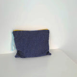 A women's plaid cosmetic bag, large capacity cotton, suitable for travel, make-up