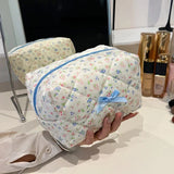 Flower Quilted Fashion Makeup Storage Bag Portable Travel Organizer Cosmetic Toiletry Pouch Cute Make Up Handbag Clutch Purse