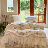 Premium Egyptian Cotton Luxury Wedding Bedding Set Flowers Embroidery Organza Lace Ruffles Duvet Cover Set Bed Sheet Pillowcases