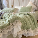 4Pcs Vintage Carved Velvet Lace Ruffles Princess Wedding Bedding Set Queen King Duvet Cover Set Fitted/Flat Sheet Pillowcases