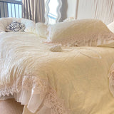 4Pcs Vintage Carved Velvet Lace Ruffles Princess Wedding Bedding Set Queen King Duvet Cover Set Fitted/Flat Sheet Pillowcases