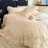 4Pcs Princess Wedding Bedding Set Korean Style Lace Flowers Embroidery Duvet Cover Bed Sheet/Fitted Sheet/Bed Skirt Pillowcases
