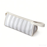 Carry Handle Hair Dryer Storage Bag Zipper Closure Scratch-Resistant Blow Dryer Storage Bag Wide Gusseted Water-Resistant