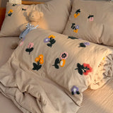 3D Flower Embroidery Summer Quilt Soft Skin Friendly Air Conditioning Comforter Super Soft Machine Washable White Summer Blanket