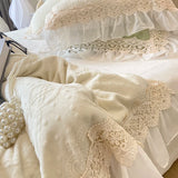 4Pcs Vintage Carved Velvet Lace Ruffles Princess Wedding Bedding Set Queen King Duvet Cover Set Fitted/Flat Sheet Pillowcases