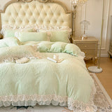 4Pcs Vintage French Romantic Lace Ruffles Carved Velvet Warm Winter Princess Bedding Set Duvet Cover Set Bed Sheet Pillowcases