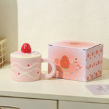 High-looking strawberry three-dimensional decorative ceramic cover with embossed underglaze color creative breakfast coffee cup