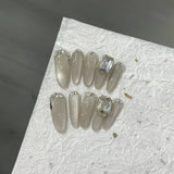 10Pcs Shiny Handmade Press on Nails Full Cover Rhinestone Cat's Eye Design False Nails Almond Wearable Manicure Nail Tips Art