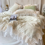 4Pcs Vintage Carved Velvet Lace Ruffles Princess Wedding Bedding Set Queen King Duvet Cover Set Fitted/Flat Sheet Pillowcases