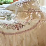 Premium Egyptian Cotton Luxury Wedding Bedding Set Flowers Embroidery Organza Lace Ruffles Duvet Cover Set Bed Sheet Pillowcases