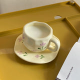 1Set Ceramic Asymmetrical Hand-Kneaded Coffee Cup and Saucer, High-Looking Purple Tulip Coffee Cup and Saucer, Suitable for Home Decoration, Home Drinking Water, Party Party, Camping Style Picnic, Gift Giving