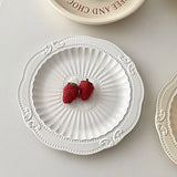 French Round Dinner Plate Vintage Relief Salad Fruit Plate Western Breakfast Pastry Plate Household Light Luxury Tableware