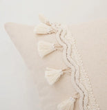 Cotton Linen Boho Cushion Cover for Sofa Couch Bench Car Home Decor Comfy Square Farmhouse Cushion Pillow Case with Tassel