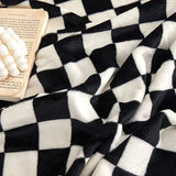 Flannel Blanket for Bedroom Soft Air Conditioning Blankets Checkerboard Elements Sofa Blanket Portable Nap Shawl Towel