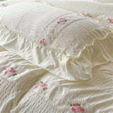 Korean Style Bed Set Seersucker Flower Embroidery Four Piece Set With Lace Bed Flat Sheet Pillowcase Duvet Cover Set Textiles