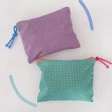A women's plaid cosmetic bag, large capacity cotton, suitable for travel, make-up