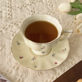 1Set Floral Ceramic Cup and Saucer Tea Set Accessible Luxury Coffee Cup and Saucer Afternoon Tea Cup, Suitable for Home Decoration, Party Party, Breakfast Milk Bread, Afternoon Tea Coffee Cake, Gift Giving