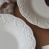 White Relief Dining Plate French Household Ceramic Round Plates Solid Color Dessert Flower Dish Simple Versatile Tableware