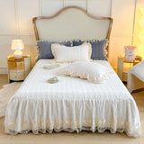 3/4Pcs Warm Milk Velvet Bedding Set Luxury Princess Flowers Lace Edge Duvet Cover Bed Skirt Bedspread Pillowcase Home Textile