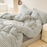 4 pcs Japan Style Plaid Queen Size Duvet Cover Set with Sheets and pillowcases High Quality Skin Friendly Bedding Set