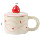 High-looking strawberry three-dimensional decorative ceramic cover with embossed underglaze color creative breakfast coffee cup