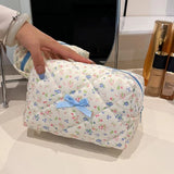 Flower Quilted Fashion Makeup Storage Bag Portable Travel Organizer Cosmetic Toiletry Pouch Cute Make Up Handbag Clutch Purse
