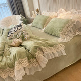 4Pcs Vintage Carved Velvet Lace Ruffles Princess Wedding Bedding Set Queen King Duvet Cover Set Fitted/Flat Sheet Pillowcases