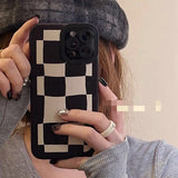 Luxury checkerboard stripe shockproof phone case for iphone 14 13 mini 12 pro max xs back cover for iphone 11 xr x 7 8 plus se2